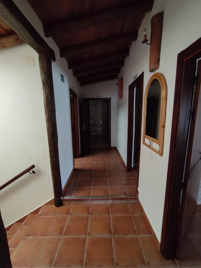 Casa Rural La Carriona Segura de León Екстериор снимка